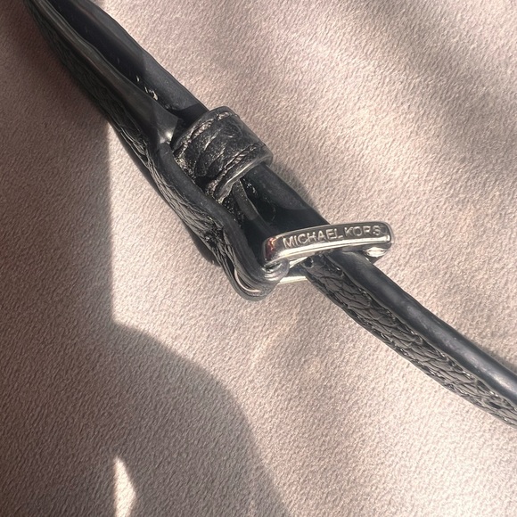 Michael Kors Jet Set Black Pebbled Leather Crossbody Bag with Silver Chain - Picture 13 of 16